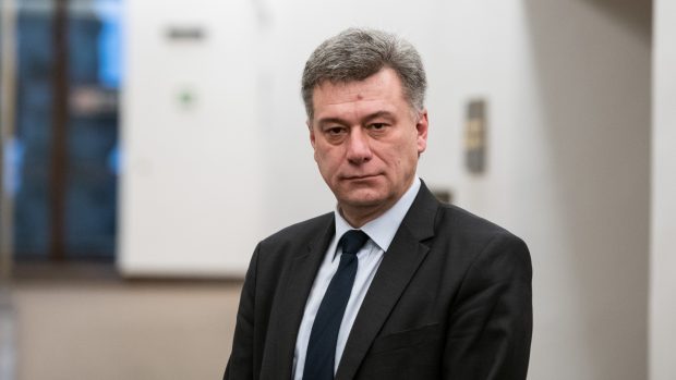 Zásah ministra spravedlnosti Blažka do nezávislosti soudů vyvolává další pochybnosti